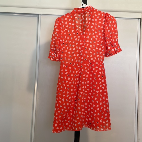 004 Zara Orange Size Medium Printed Knee Length Short Sleeve Dress - Picture 8 of 8